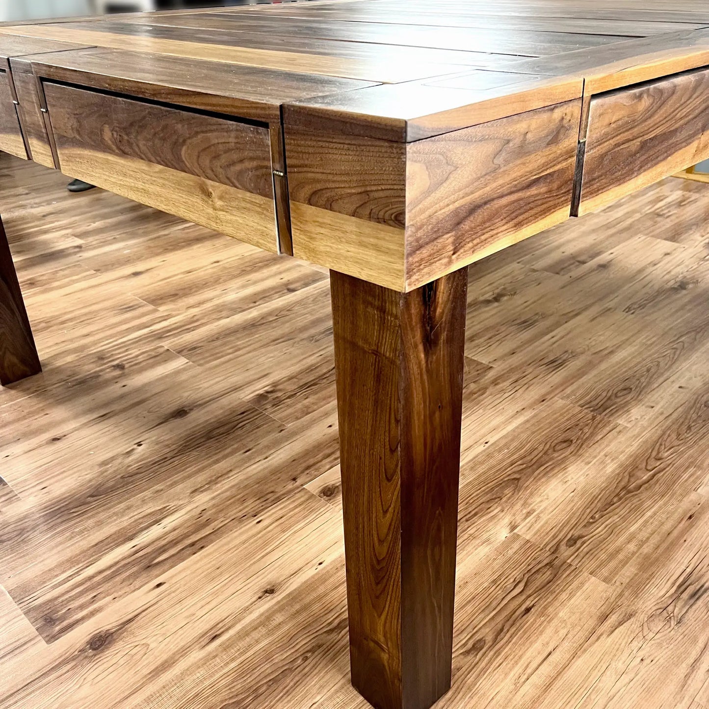 Table Epik en Noyer Noir