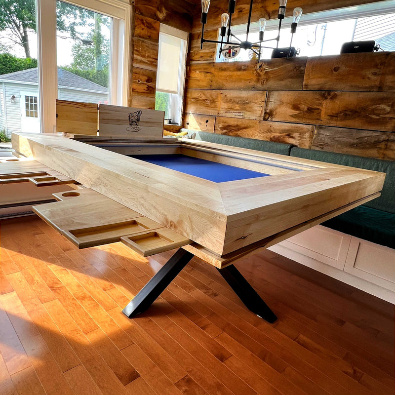 gaming table with straw bungle legs