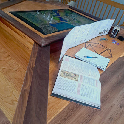 Pentagonia table